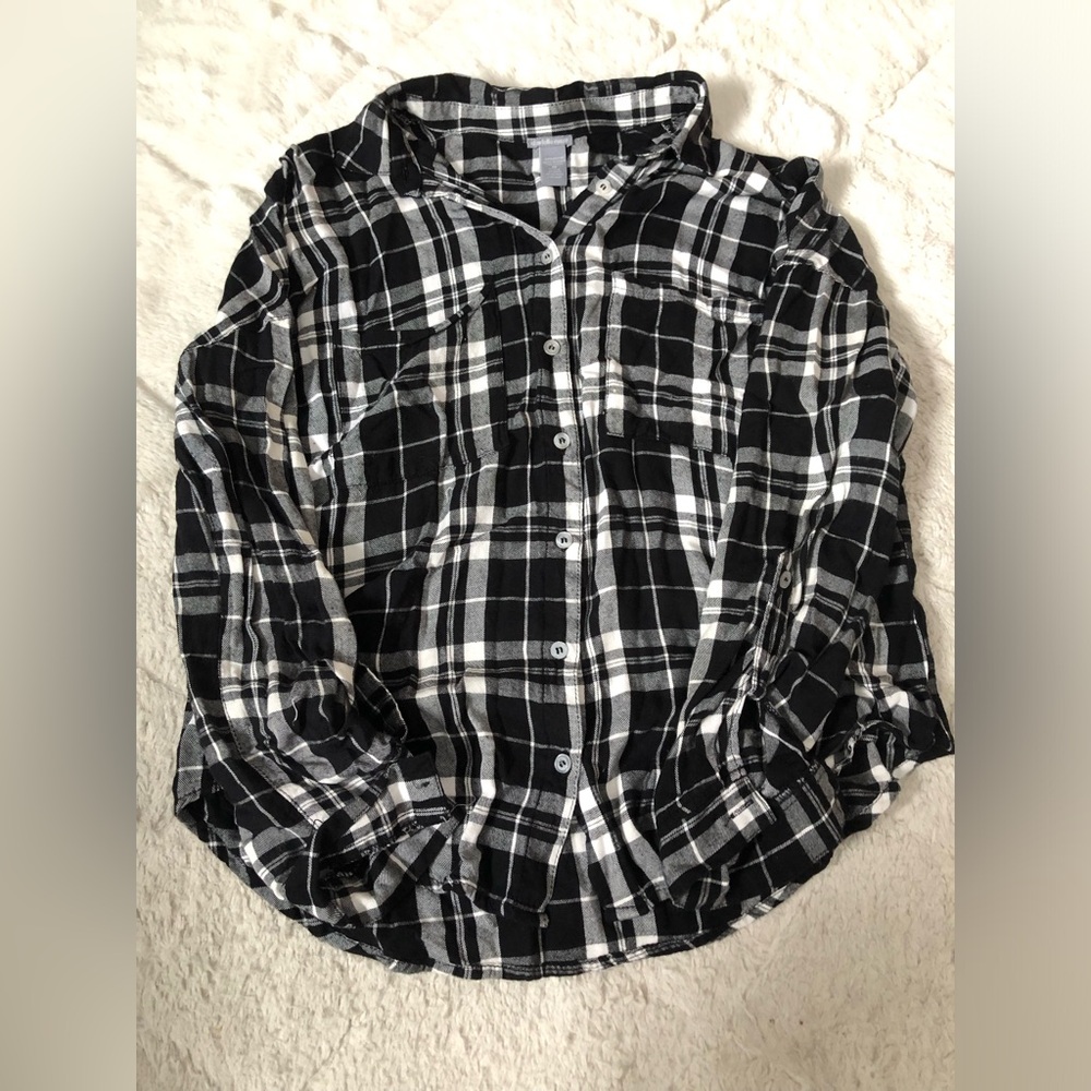 Charlotte Russe Black Plaid Button Up